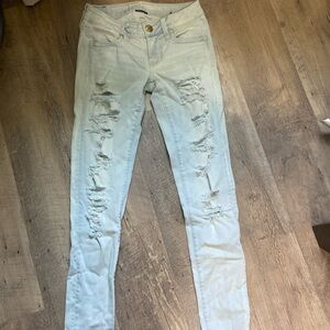 American Eagle distressed jeans